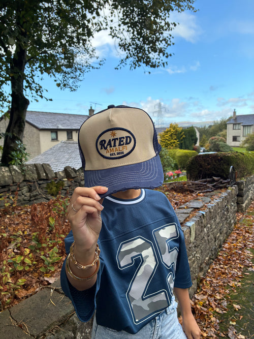 RATED AMALFI — Trucker 002